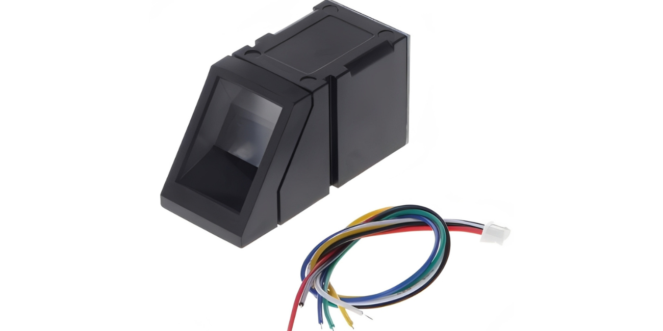 Security at Your Fingertips: The #dsmelectro Guide to the R307 Fingerprint Sensor