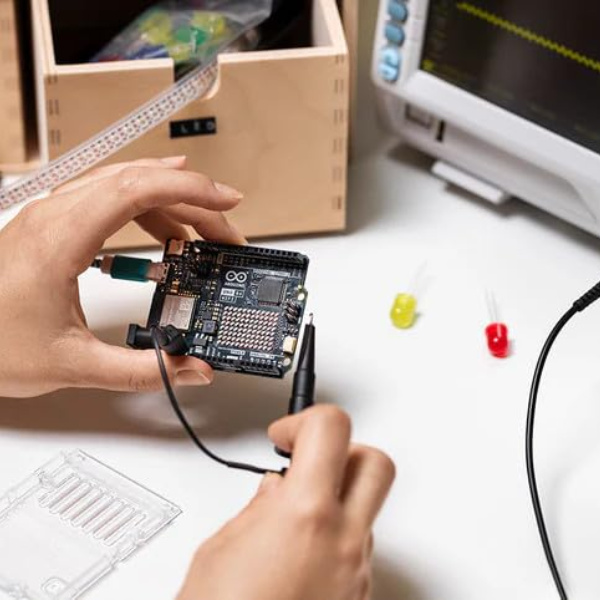 Official Arduino UNO EK (एक) R4 WiFi Made in India